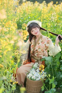 Lạc Bước Giữa Đồng Hoa Cải Vàng Cùng Nàng Thơ Xia Yu Xiao Nian-9