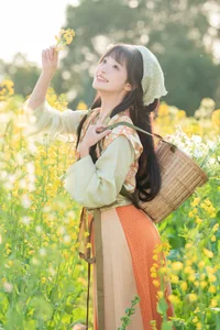 Lạc Bước Giữa Đồng Hoa Cải Vàng Cùng Nàng Thơ Xia Yu Xiao Nian-29