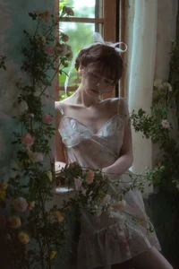 Dreamy French-Style Moments with Lin Mu Ting Zi in Art Collection-20