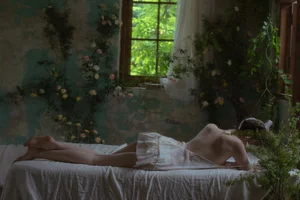 Dreamy French-Style Moments with Lin Mu Ting Zi in Art Collection-15