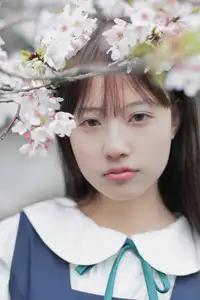 YiTuYu Vol.8649 Xiao Zi: Gentle Spring Beauty, an Aesthetic Portrait Amidst Blossoms.-35