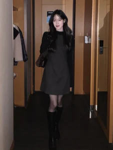 Lunar New Year 2026 Fashion: 4 Short Style Essentials to Look Taller and Younger Instantly-9