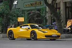 Yellow Ferrari 488 Masterpiece-4