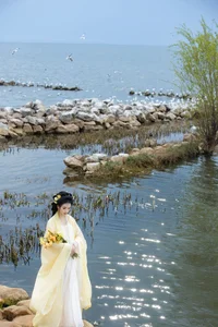 Ethereal Grace of Wan Jiang Ting in YiTuYu Art Language Vol.8851 by the Lake-12