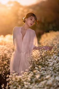 VGU No.118 Dreamy Girl in a Poetic Flower Field Bathed in Golden Hour Light-5