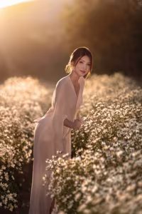 VGU No.118 Dreamy Girl in a Poetic Flower Field Bathed in Golden Hour Light-4