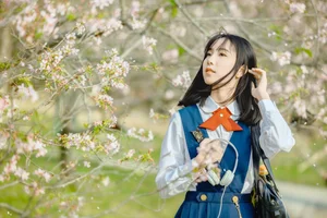 Spring Muse: The Pure Aesthetic of Jian Xiao Cheng-16