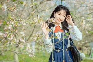 Spring Muse: The Pure Aesthetic of Jian Xiao Cheng-2