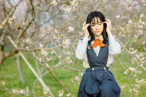 Spring Muse: The Pure Aesthetic of Jian Xiao Cheng-30