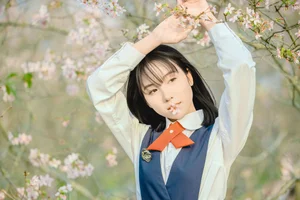 Spring Muse: The Pure Aesthetic of Jian Xiao Cheng-25