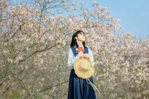 Spring Muse: The Pure Aesthetic of Jian Xiao Cheng-17