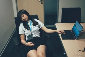 Sophisticated Office Lady Fashion: Ruoying in Elegant White Blouse, Black Pencil Skirt, and Sheer Stockings for a Professional Corporate Look-20