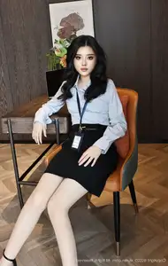 XiuRen No10674 Nuo Li Zi Unveiling Her Captivating Office Charm-19