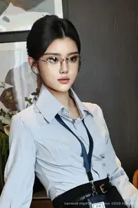 XiuRen No10674 Nuo Li Zi Unveiling Her Captivating Office Charm-38