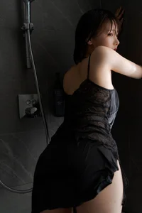 Enchanting Elegance and Intimacy: Ken Yan in In Secret-2