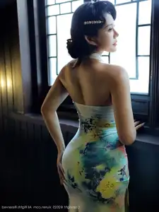 XiuRen No.10749: Li Li An Na O's Elegant Cheongsam Photoshoot Captures Timeless Asian Beauty-45