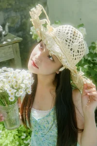 Elegant Summer Fashion Portraits: Yuan Xiao R in YiTuYu Art Language Vol.9283 | Aesthetic Portrait Photography and Lifestyle Inspiration-5