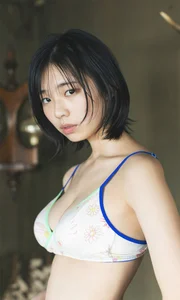 Radiant Spring Portraits: Hina Kikuchi in the Soft Light of Harumeku Honomeku – Aesthetic Japanese Model Photography and Style Inspiration-5