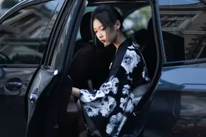 YiTuYu Vol.8764: Discover the Elegant Beauty of Qi Miao in a Private Space-6