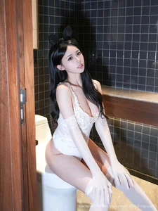 The Graceful Allure of Shelly Shi Li A in XiuRen No.10792 Collection-4