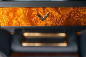 VinFast Lac Hong 900 LX Armored Super Luxury SUV, International Head of State Transport for National Day 2/9.-5