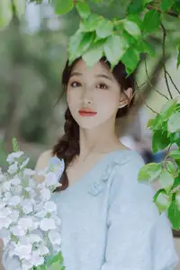 Lin Miao Xin: Captivating Spring Serenity in YiTuYu Vol.8645-36