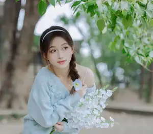 Lin Miao Xin: Captivating Spring Serenity in YiTuYu Vol.8645-22