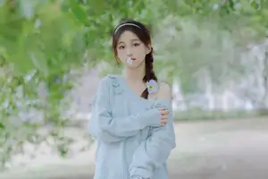 Lin Miao Xin: Captivating Spring Serenity in YiTuYu Vol.8645-19