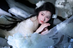 Ethereal Moonlight Muse: Discover the Poetic Beauty of Fen Mian Gu Niang-14