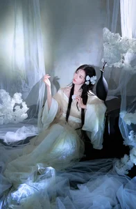 Ethereal Moonlight Muse: Discover the Poetic Beauty of Fen Mian Gu Niang-5