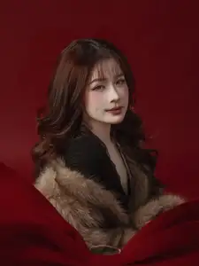 Rich Kid Chao: Stunning Close-Up Beauty & Elegant Charm Revealed-0