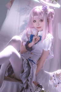 Portrays Mika Misono Blue Archive: Angelic Cosplay Beauty-6