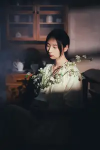 Fang Xiu: Captivating Serenity in Golden Light - YiTuYu Vol.8717 Art Language-14