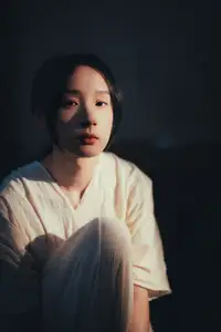 Fang Xiu: Captivating Serenity in Golden Light - YiTuYu Vol.8717 Art Language-19