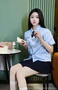 XiuRen No.10443 Xiao Ba Le: Sweet Youthful Moments of Schoolgirl Friendship-4