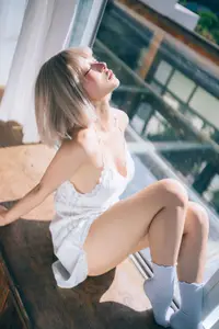 Coser Chunmomo Part03: Ethereal Beauty Bathed in Golden Light-31