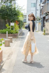 Aesthetic Date Night Inspiration: Sarina Momonaga’s Guide to the Perfect Romantic Day Out-34