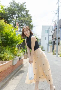 Aesthetic Date Night Inspiration: Sarina Momonaga’s Guide to the Perfect Romantic Day Out-4