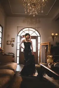 Yi Ming: Classic Elegance in Black Lace Dress - YiTuYu Art Language Vol.8835-16
