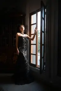 Yi Ming: Classic Elegance in Black Lace Dress - YiTuYu Art Language Vol.8835-3