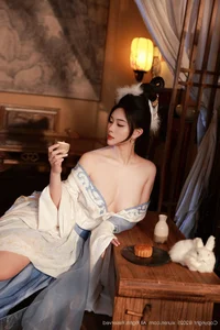 Ethereal Moonlight: Nan Qiao’s Captivating Mid-Autumn Fashion Editorial-16