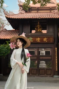 Ethereal Muse in the Bamboo Forest: A Poetic Traditional Journey-3