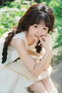 Charming Qi E Luo Bo Guai in YiTuYu Vol.8726: Pure Beauty in an Old Setting-10