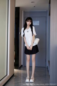 XiuRen No.10067 Ying Tao Xiao Lan Zi: Youthful Elegance in Casual Fashion-5