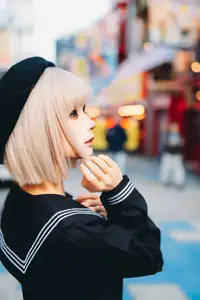Coser Chunmomo's Enchanting Autumn Quest: Part04 Captures Street Style Beauty-5