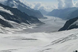 Discover the Breathtaking Glaciers of the Jungfrau-Aletsch UNESCO World Heritage Site: A Pristine Journey Through the Majestic Swiss Alps-6