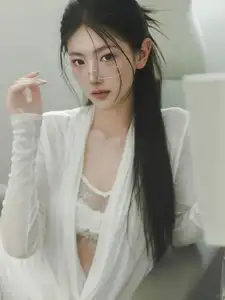 Elegant Beauty: Captivating Model Showcases Minimalist Fashion with Striking Unique Makeup and Alluring Style-0