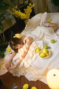 Lemony Summer Aesthetic: Art Language Vol.9345 Featuring Xiao Xin Yi Yi - Vibrant Portrait Photography and Sun-Kissed Seasonal Style Inspiration-3