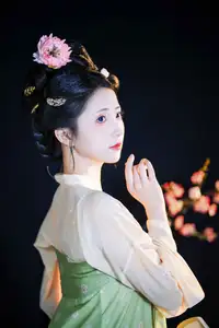 Tu Ya W in YiTuYu Vol.8680: Classical Beauty & Peony Elegance-2