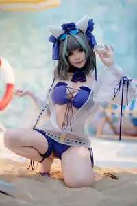 Coser Bangni Transforms into Alluring Swimsuit Cheshire on the Beach - (87P)-3